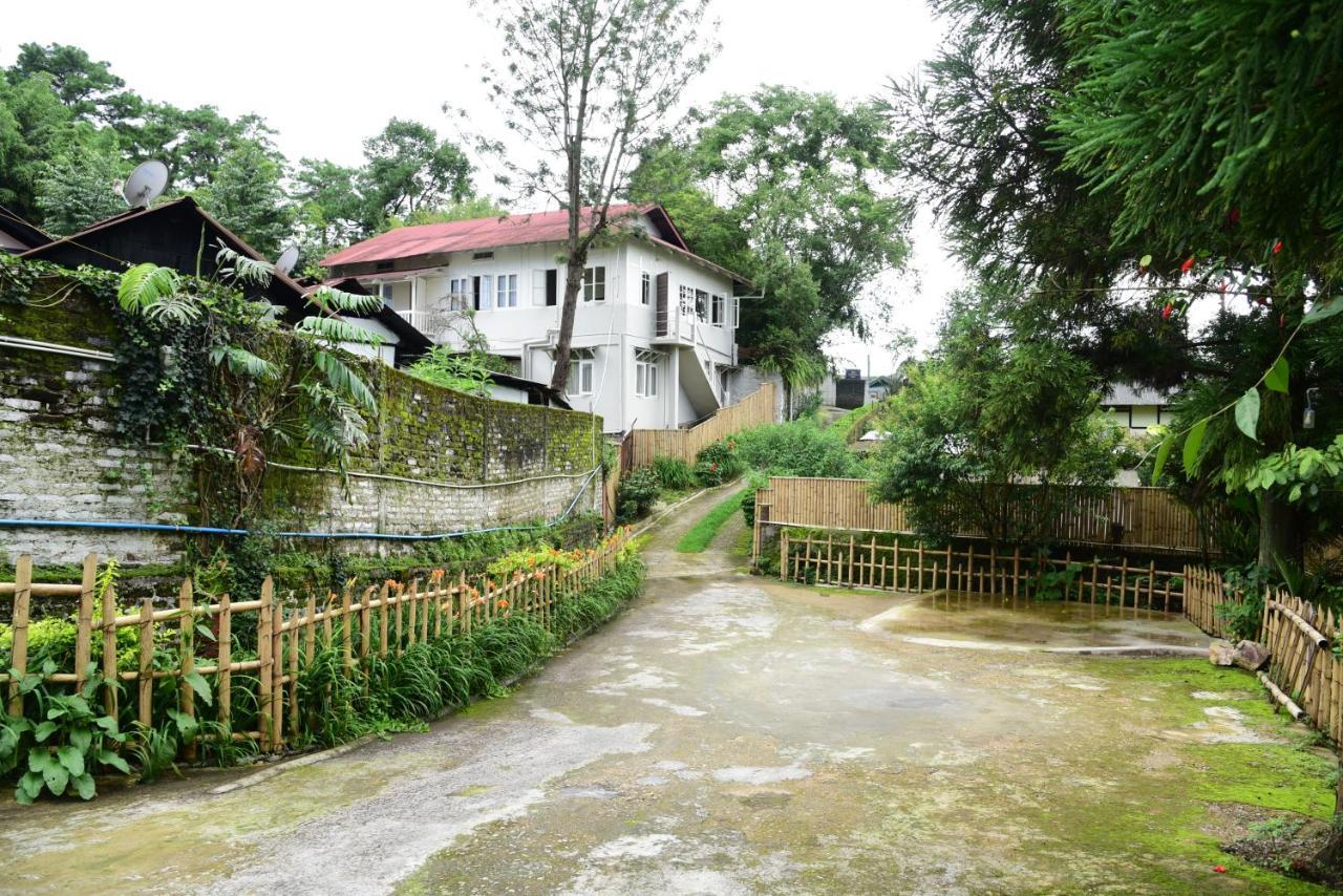 Mid Pine Home Stay Shillong Exterior foto